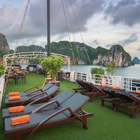 Renea Cruises Halong Hotel Ха Лонг Екстериор снимка