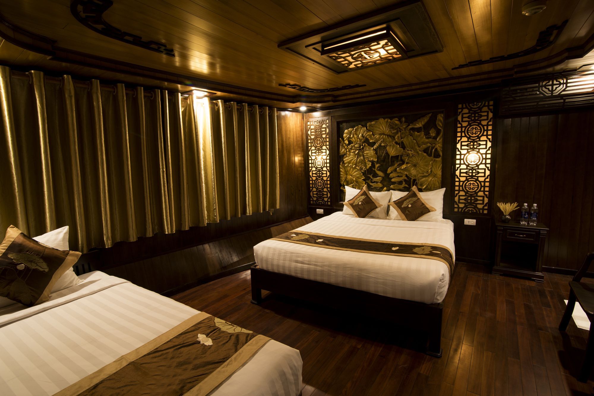 Renea Cruises Halong Hotel Ха Лонг Екстериор снимка